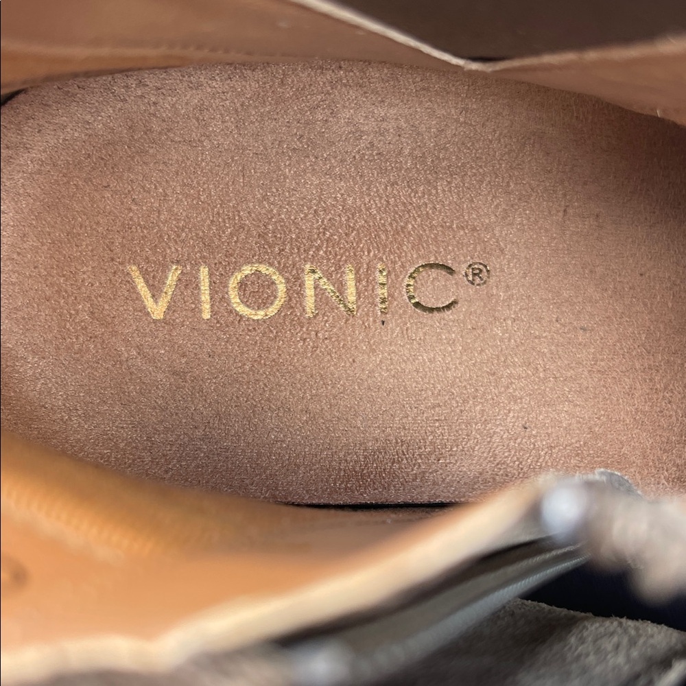 Vionic Women's Brown Leather Shoes